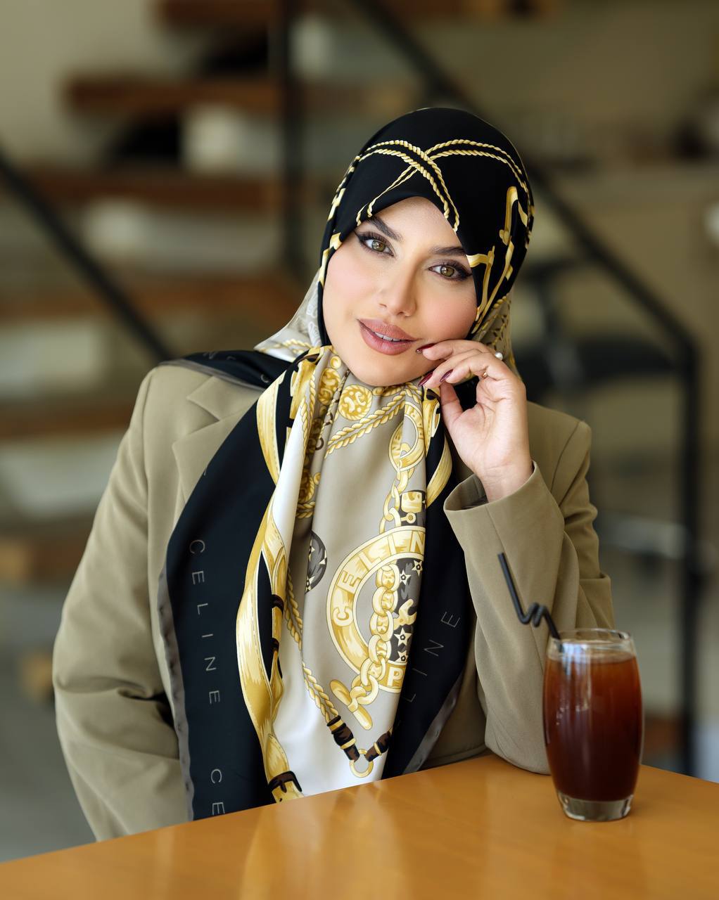 روسری ابریشم توییل مجلسی قواره بزرگ
