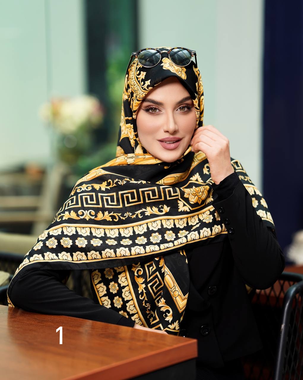 روسری نخی وال ترک قواره بزرگ طرح ورساچه شیک