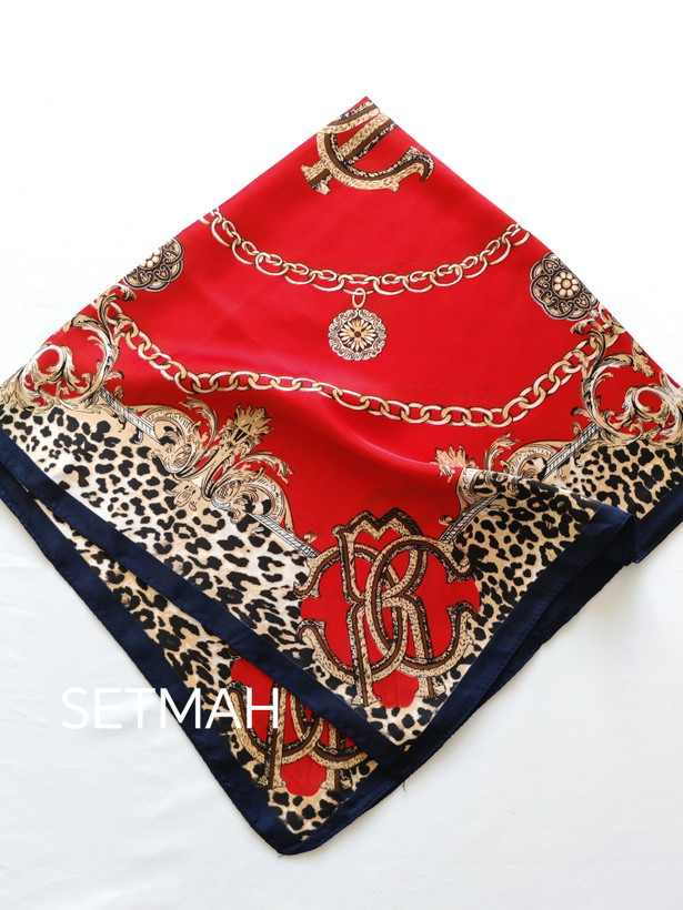 مینی اسکارف ابریشمی وارداتی قرمز ترکیب پلنگی و زنجیر حاشیه سرمه ای تخفیف ویژه
