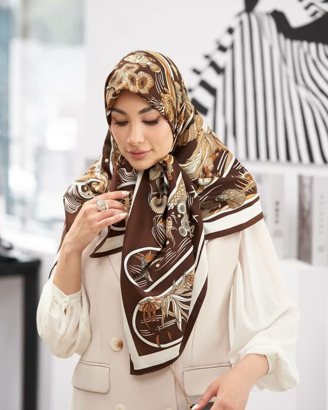 روسری ابریشم توییل کجراه